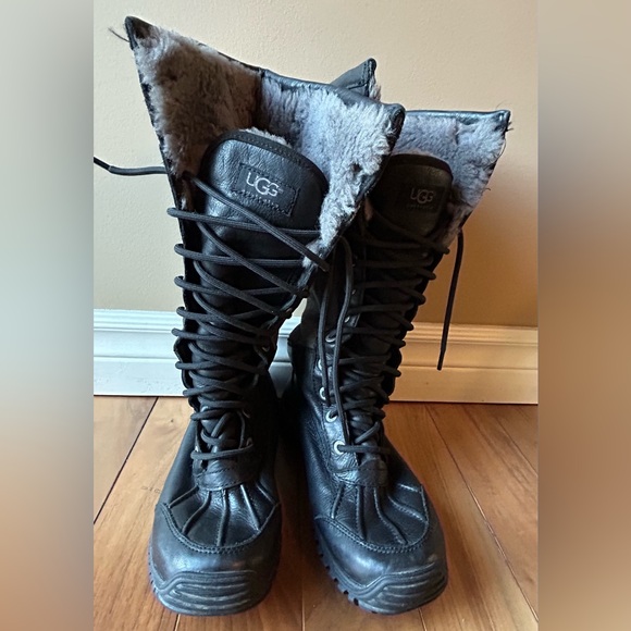 UGG Adirondack Winter Boots - Picture 3 of 8